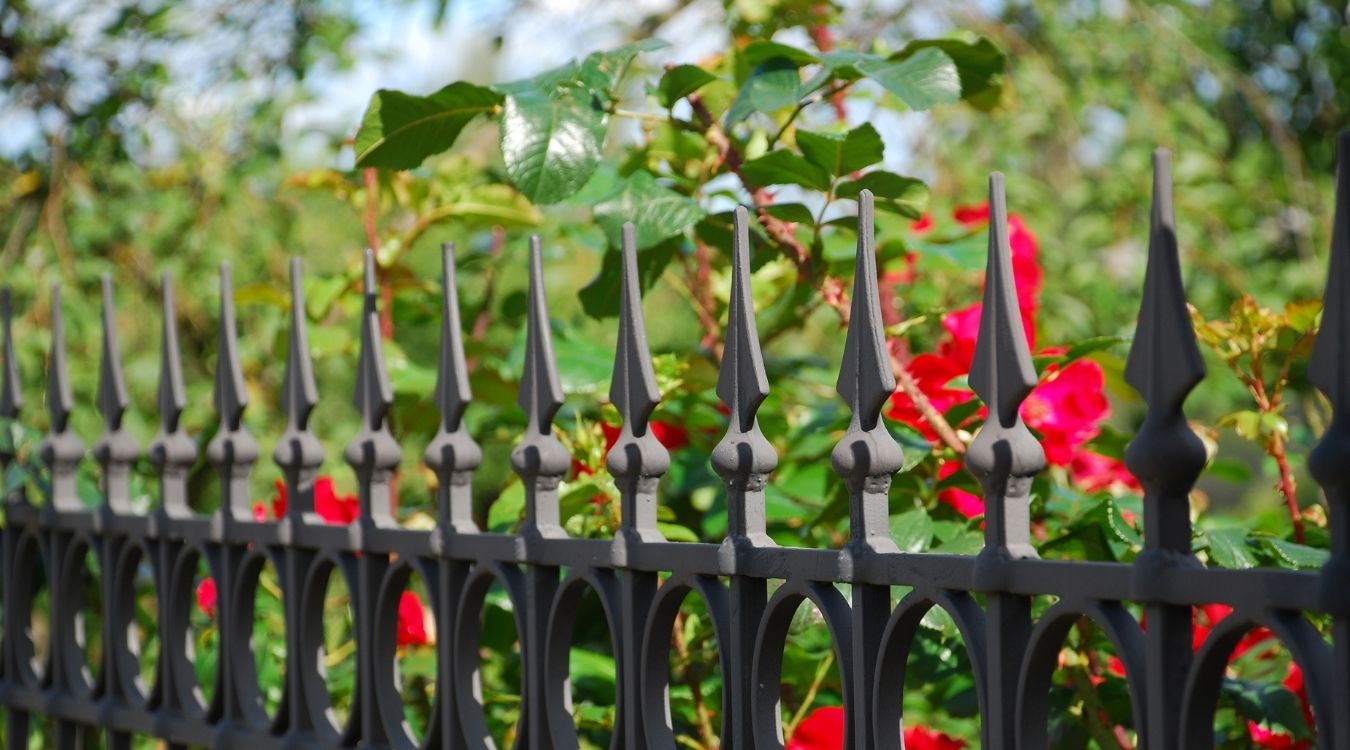 Klamath Falls Fence Repair Ornamental Iron Fence close up 1 Klamath Falls Fence Repair Ornamental Iron Fence close up 1